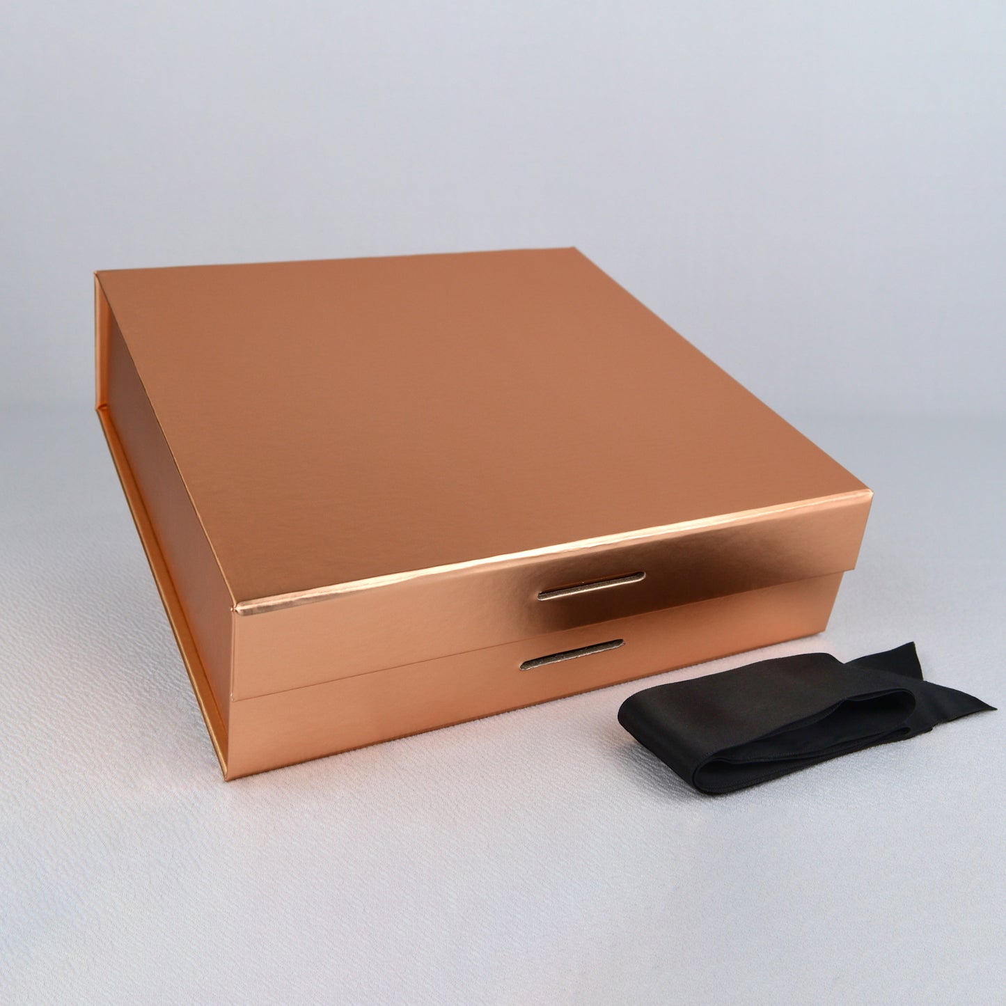SQUARE Premium Gift Box with Removable Ribbon & Magnetic Closure - (8.75" x 8.75" x 2.55)