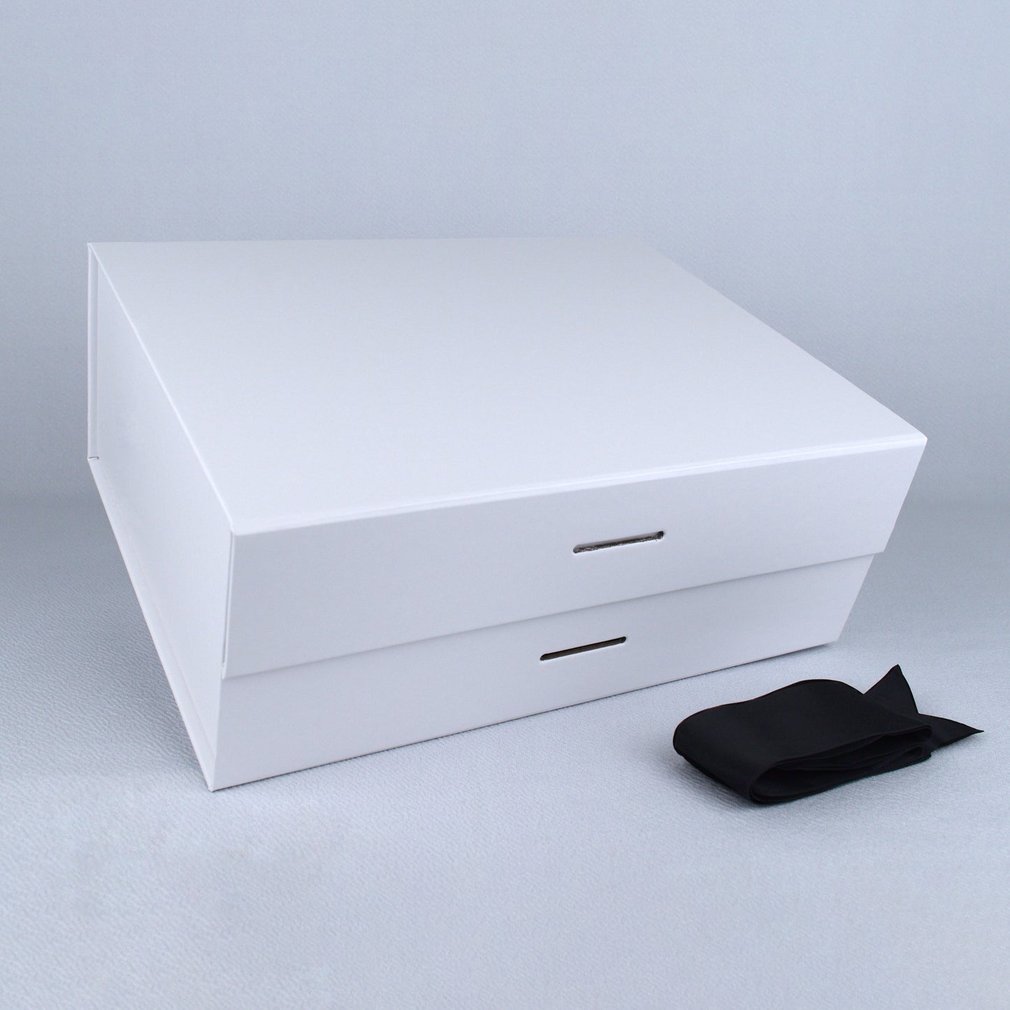 LARGE Premium Gift Box with Removable Ribbon and Magnetic Closure (11" x 8.75" x 4.37")