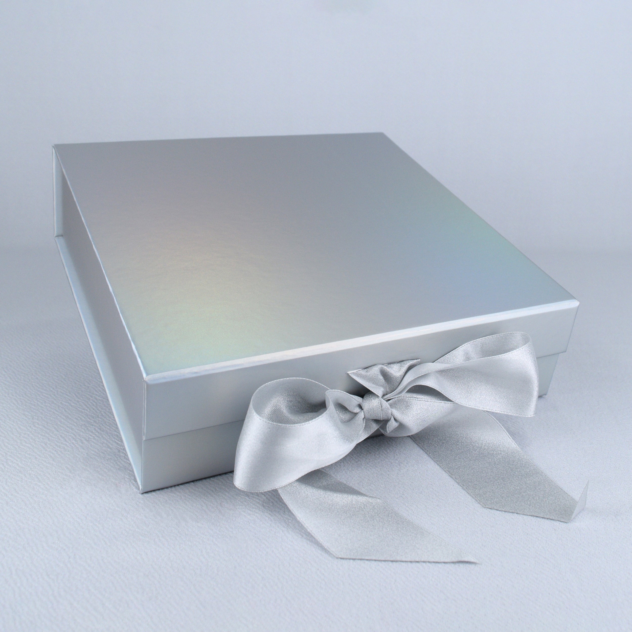 White Magnetic Gift Box with Ribbon Bow - The Little Shop of Boxes Ltd